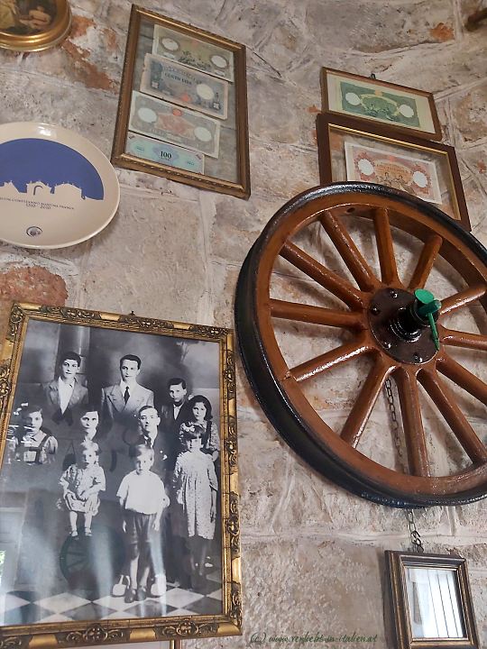 Dekoration in der Trattoria delle Ruote