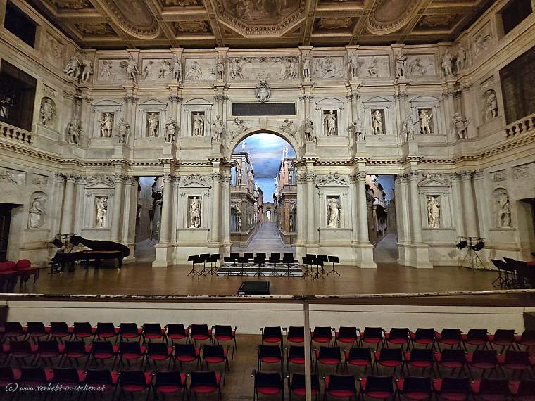 Bühne Teatro Olimico