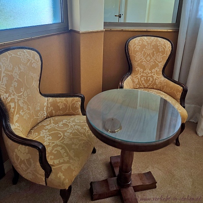 Sitzgruppe im Doppelzimmer Abano Ritz