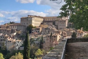 Blick auf Todi