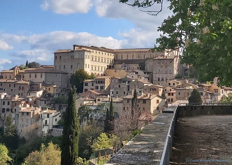 Blick auf Todi