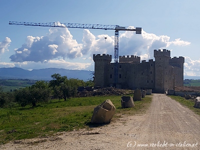 Burgrenovierung nahe Todi