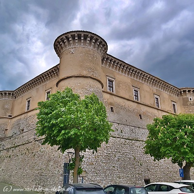 Parkplatz Castello di Alviano