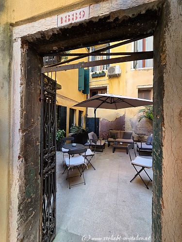 Außenbereich Duodo Palace Hotel