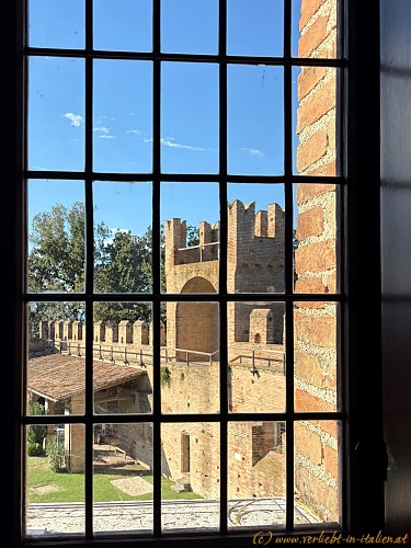 Blick auf den Burgrundgang