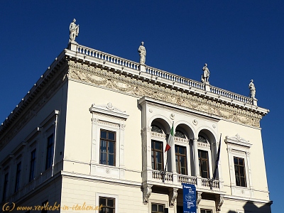 Museo Rivoltella Fensterfront