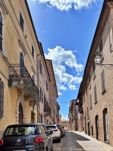 Einheimischen Parken Mondavio