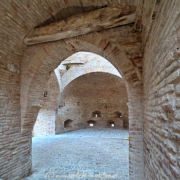 Nische in der Stadtmauer Corinaldo