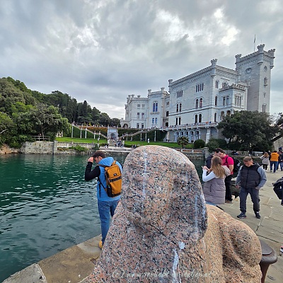 Sphinx mit Castello Miramare