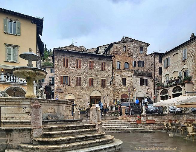 Fontana dei Tre Leoni Assisi