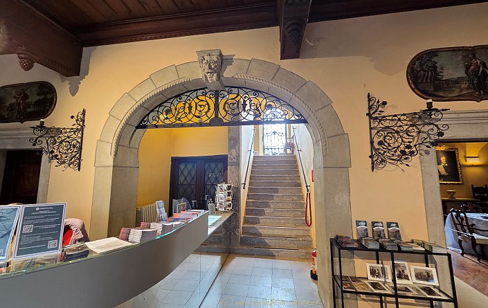 Kassenbereich Palazzo Coronini Cronberg