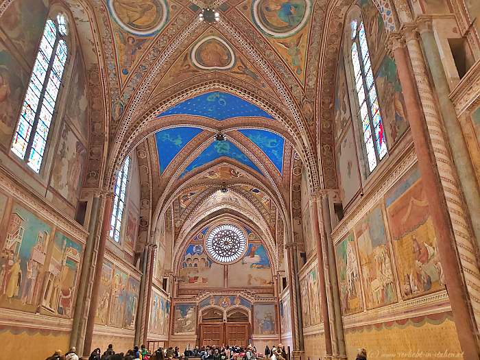 Oberkirche innen S. Francesco di Assisi